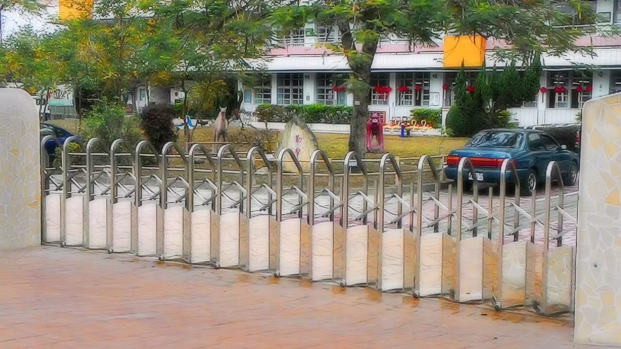 AB38-550-3X_台中潭子東寶國小_伸縮門